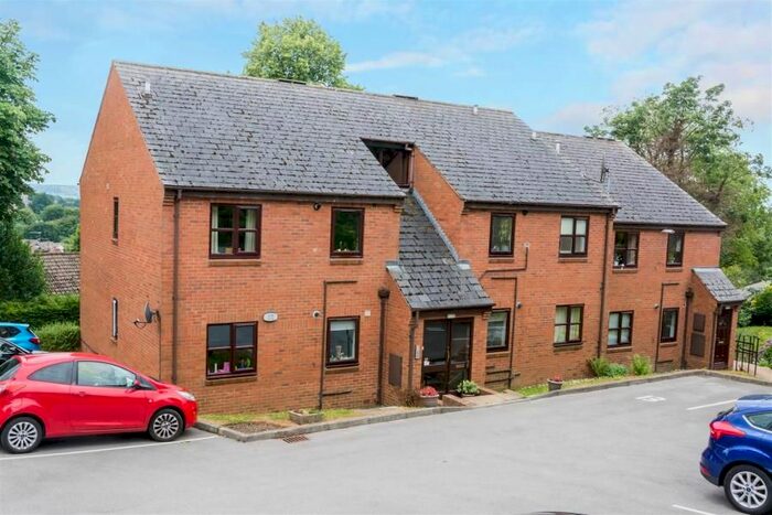2 Bedroom Property To Rent In The Belfry, Yeadon, LS19