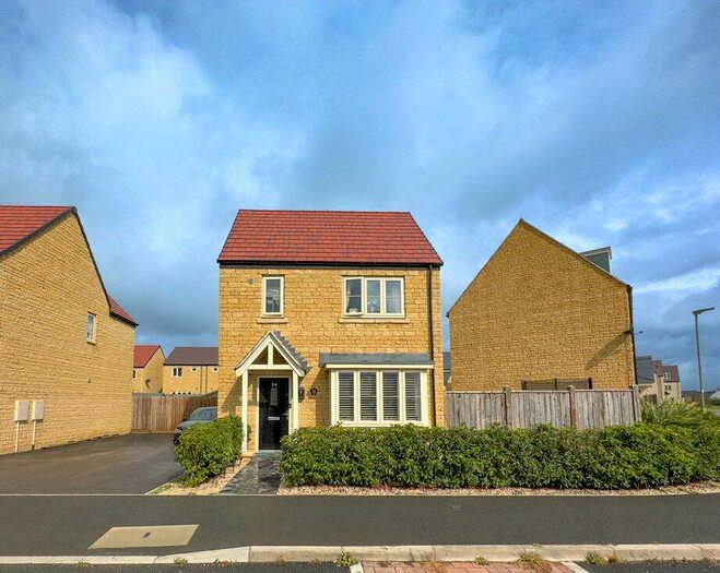 3 Bedroom Detached House To Rent In Mary Ellis Way, Witney, Oxfordshire, OX29