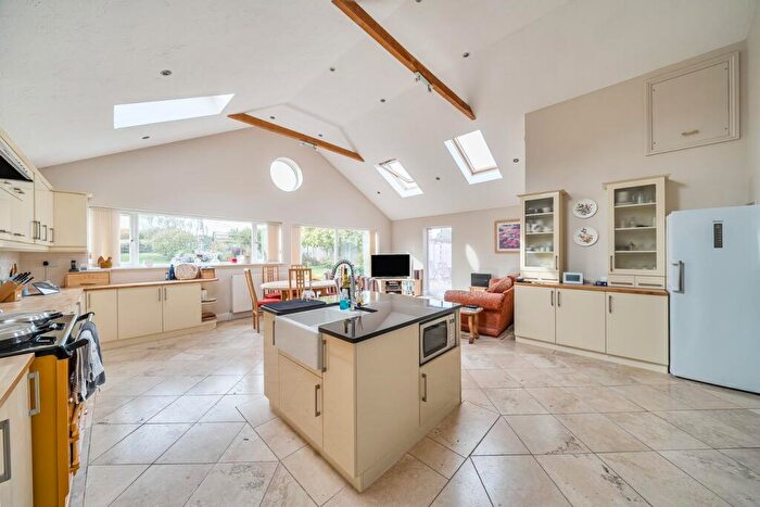 3 Bedroom Detached Bungalow For Sale In Hall End Road, Wootton, Bedford, MK43