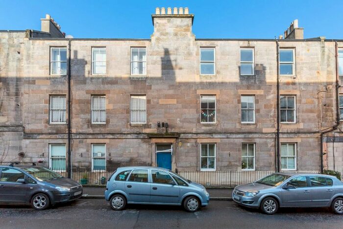 2 Bedroom Flat To Rent In Prince Regent Street, Leith, Edinburgh EH6