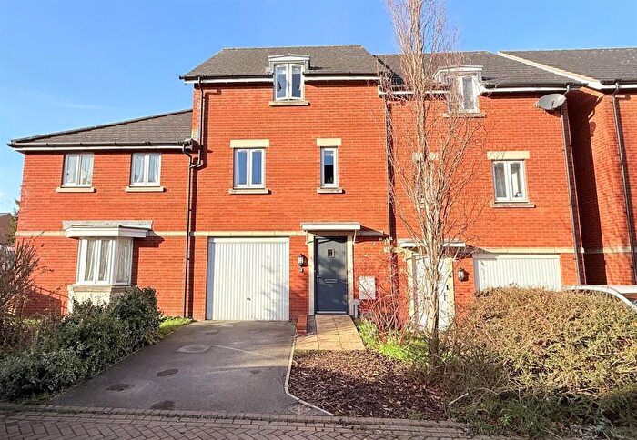 3 Bedroom Terraced House For Sale In Great Western Street, Frome, BA11