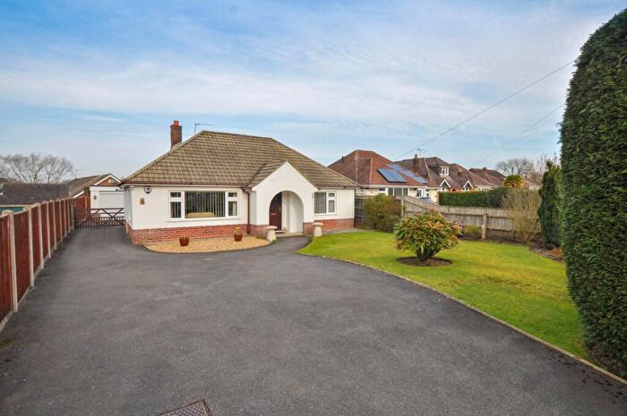 3 Bedroom Bungalow For Sale In Delph Road, Wimborne, BH21