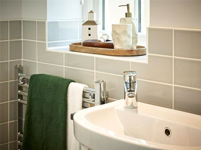 4 Bedroom Detached House For Sale In The Brooks, Clayhill Road, Burghfield Common, Reading, RG7