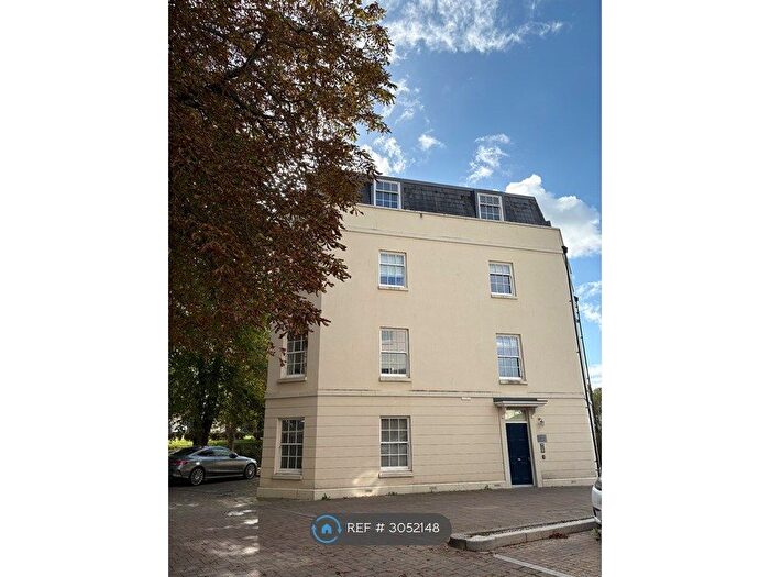 2 Bedroom Flat To Rent In Mizzen Road, Plymouth, PL1