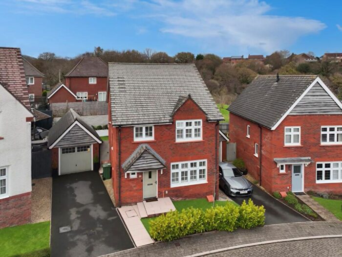 4 Bedroom Detached House For Sale In Brambling Crescent, Penallta, CF82