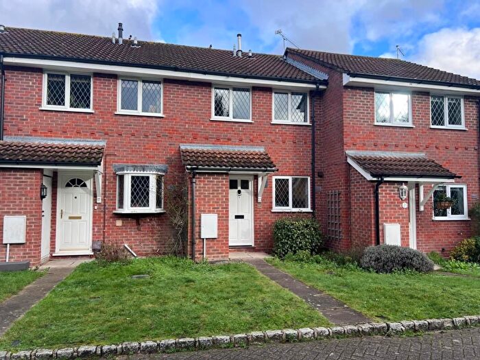 2 Bedroom Terraced House To Rent In Lightwater, Surrey, GU18