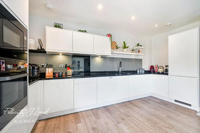 2 Bedroom Apartment For Sale In Bowen Drive, London, SE7