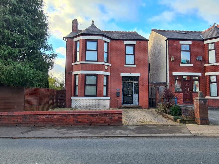 4 Bedroom House To Rent In Claremont Road, Salford, M6