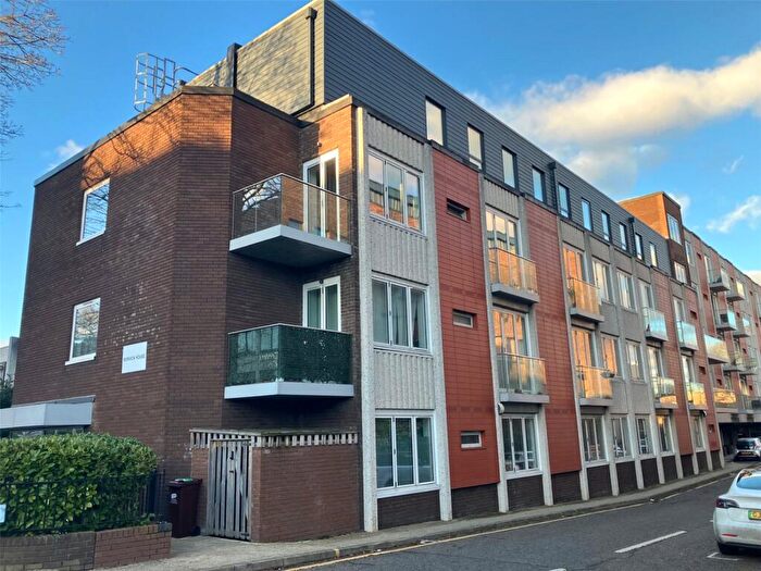 1 Bedroom Flat To Rent In Knoll Rise, Orpington, BR6