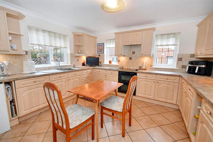 5 Bedroom Detached House For Sale In Trentham Drive, Holt Road, Sheringham, NR26