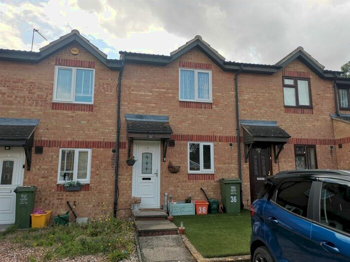 2 Bedroom Terraced House To Rent In Chestnut Road, Vange, Basildon, SS16