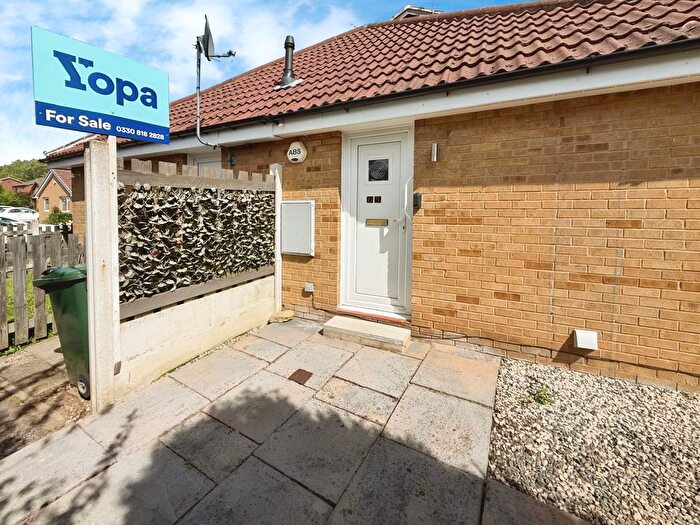 1 Bedroom Bungalow For Sale In Thicket Drive, Maltby, Rotherham, S66