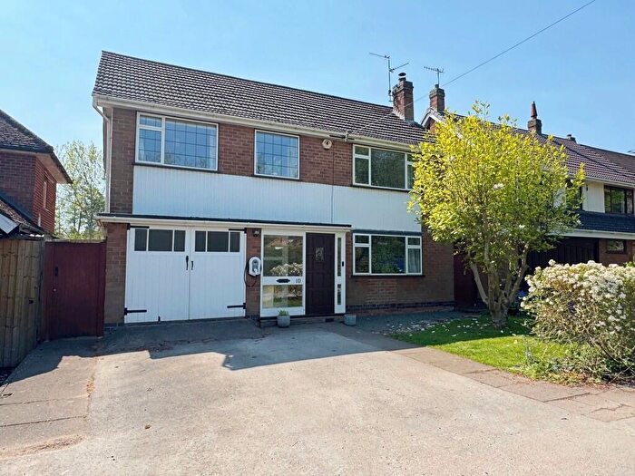 4 Bedroom Detached House For Sale In Manor Road, Kenilworth, CV8