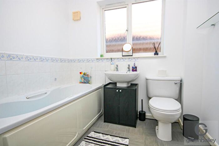 4 Bedroom Detached House For Sale In Waller Close, Dussindale, NR7