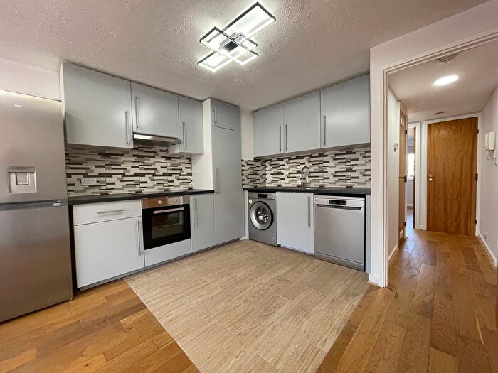 1 Bedroom Flat To Rent In Portman Gate, Marylebone, London, NW1