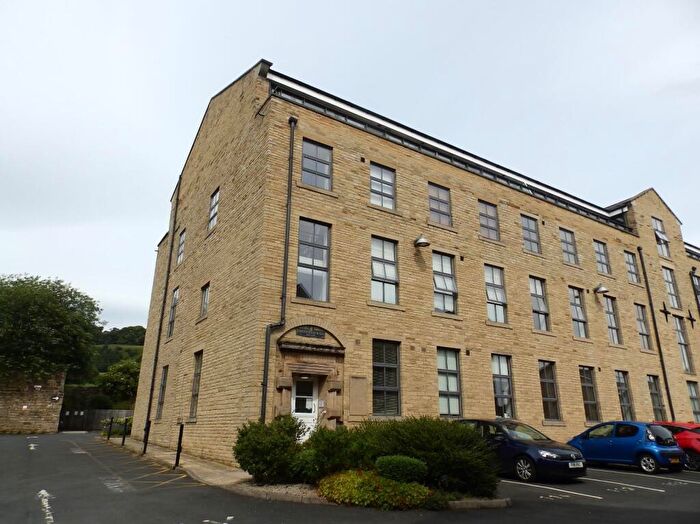 1 Bedroom Flat To Rent In Limefield Mill, Wood Street, Bingley, West Yorkshire, BD16