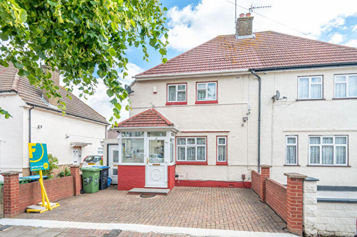 4 Bedroom Semi Detached House For Sale In Hillfield Avenue, Alperton, Wembley, HA0