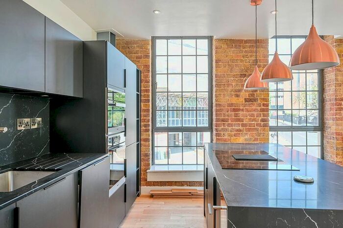 2 Bedroom Flat To Rent In Alexandria Road, Ealing, London, W13