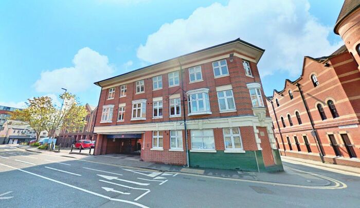 1 Bedroom Flat To Rent In Minster Court, York Road, Leicester, LE1