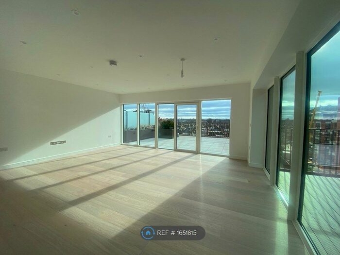 3 Bedroom Flat To Rent In Tierney Lane, London, W6