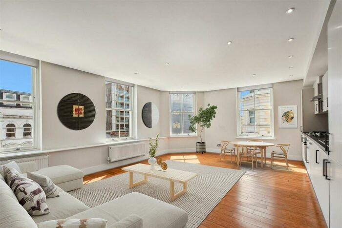 3 Bedroom Flat To Rent In Kingsland High Street, London, E8