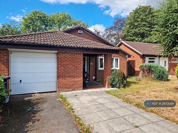 2 Bedroom Bungalow To Rent In Whites Meadow, Chester, CH3