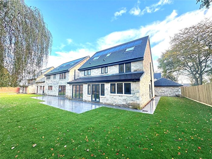 6 Bedroom Detached House For Sale In Manor Court, Horbury, Wakefield, WF4