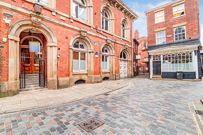 2 Bedroom Apartment To Rent In Land Of Green Ginger, Hull, HU1