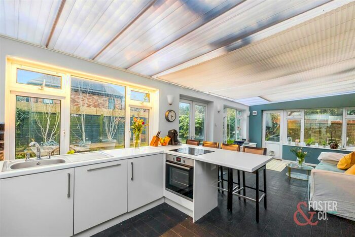 5 Bedroom Detached House For Sale In Lloyd Road, Hove, BN3