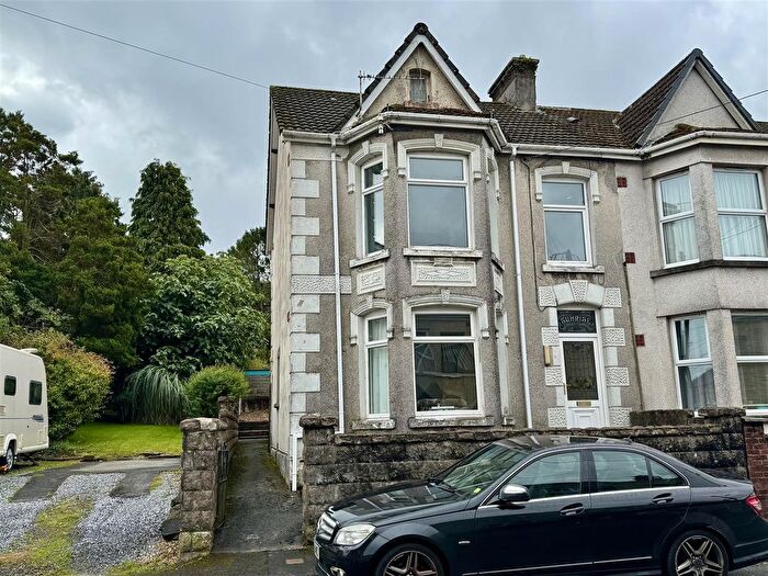 4 Bedroom Semi-Detached House For Sale In Stepney Road, Garnant, Ammanford, SA18