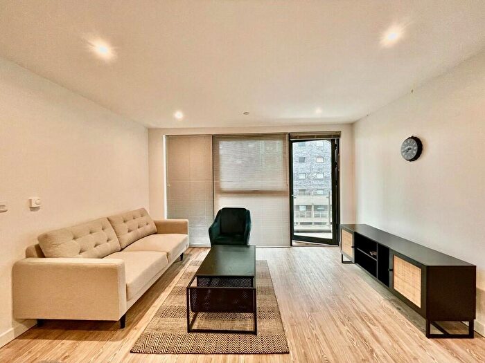 2 Bedroom Apartment To Rent In Goodwin Building, Potato Wharf, M3