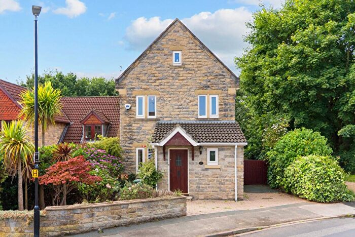 5 Bedroom Detached House For Sale In Newlaithes Road, Horsforth, Leeds, West Yorkshire, LS18