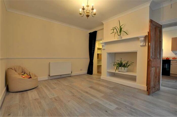 Apartment To Rent In Houghton, Rookery Road, Staines-upon-thames, Surrey, TW18