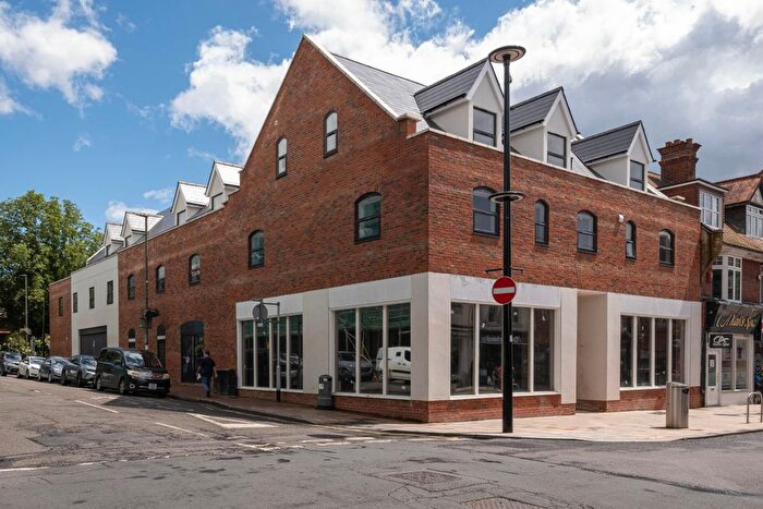 1 Bedroom Flat To Rent In High Street, Camberley, GU15