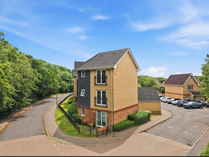 2 Bedroom Apartment For Sale In Priestley Road, Stevenage, SG2