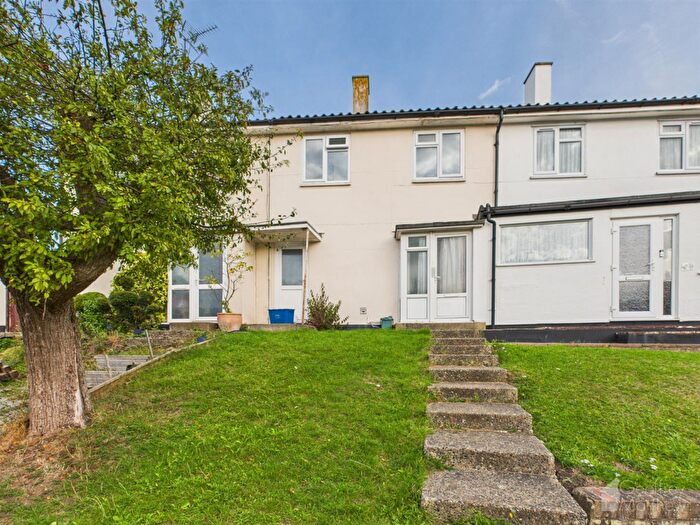2 Bedroom House For Sale In Canons Gate, Harlow, CM20