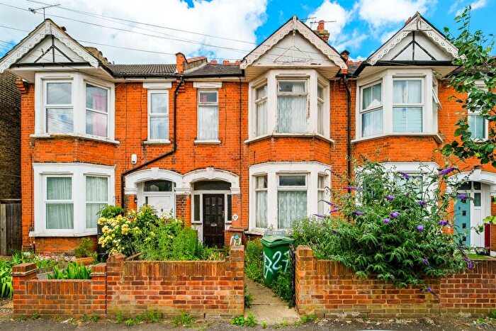 3 Bedroom Terraced House For Sale In Warwick Road, Chingford, E4