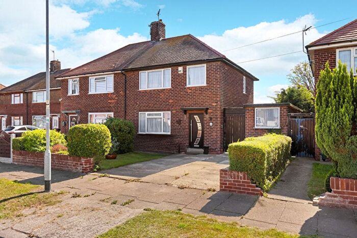 3 Bedroom Semi-Detached House For Sale In Dempster Avenue, Goole, Yorkshire, DN14
