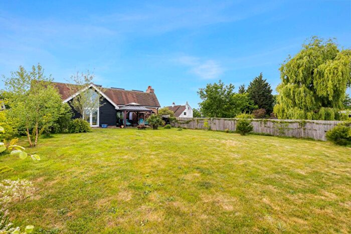 4 Bedroom Detached House For Sale In Ref: Sm - St. George Road, Outwood, RH1