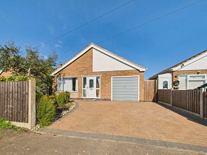 2 Bedroom Detached Bungalow For Sale In Camelot Gardens, Sutton-On-Sea, LN12