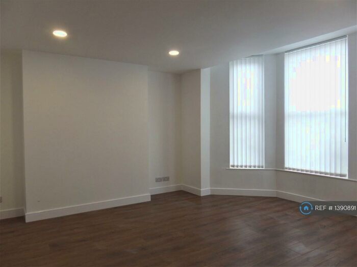 1 Bedroom Flat To Rent In Ground Floor, Waterloo, Liverpool, L22