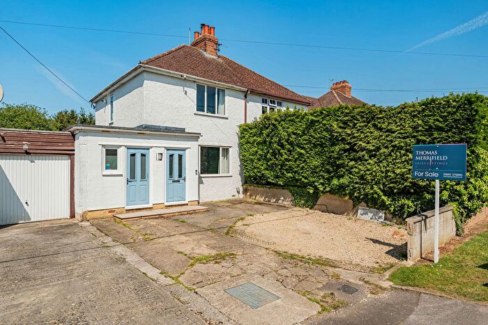 2 Bedroom Semi Detached House For Sale In Churchill Road, Kidlington, OX5