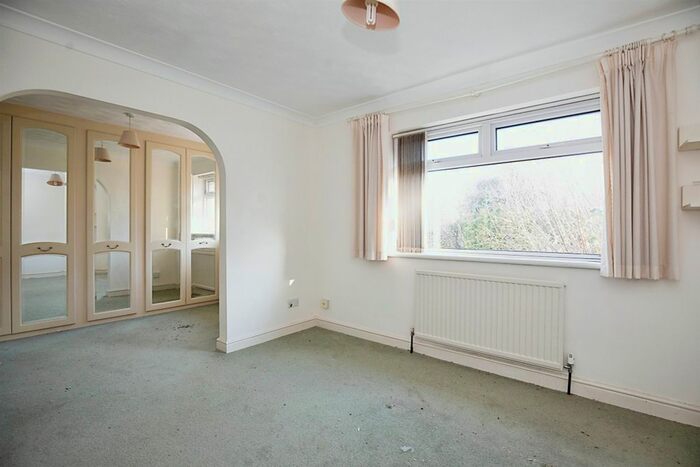 4 Bedroom Detached Bungalow For Sale In Whitegates, West Hunsbury, Northampton, NN4