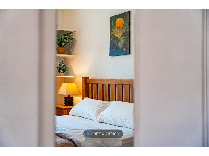 3 Bedroom Terraced House To Rent In Morris House, Greater London, SW4