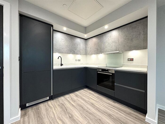 1 Bedroom Flat To Rent In Caversham Road, Reading, RG1