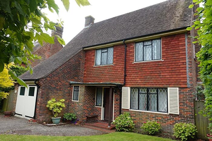 3 Bedroom Detached House To Rent In The Grove, Ratton, Eastbourne, BN20