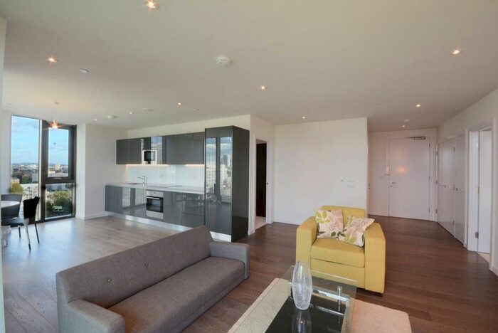 2 Bedroom Flat To Rent In St Gabriel Walk, Elephant And Castle, SE1