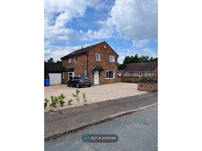 6 Bedroom Detached House To Rent In The Hedgerows, Norwich, NR5