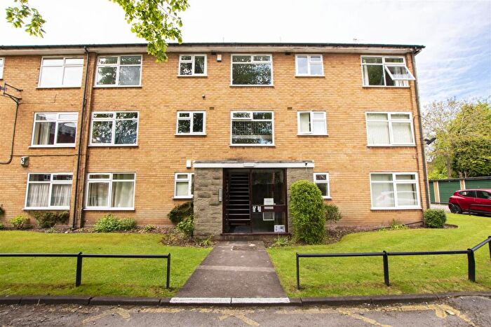 2 Bedroom Flat To Rent In Wake Green Road, Birmingham, B13