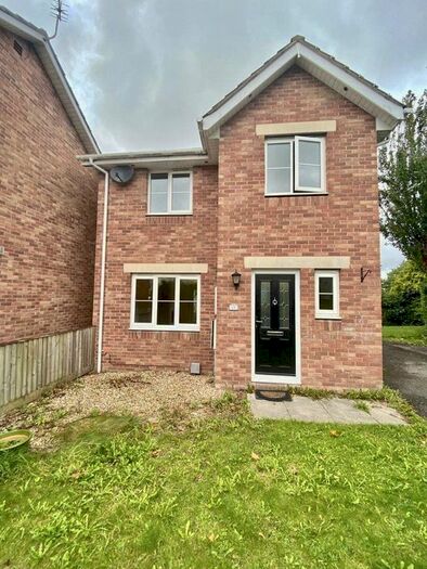 3 Bedroom Property To Rent In Maes Y Fedwen, Broadlands, CF31